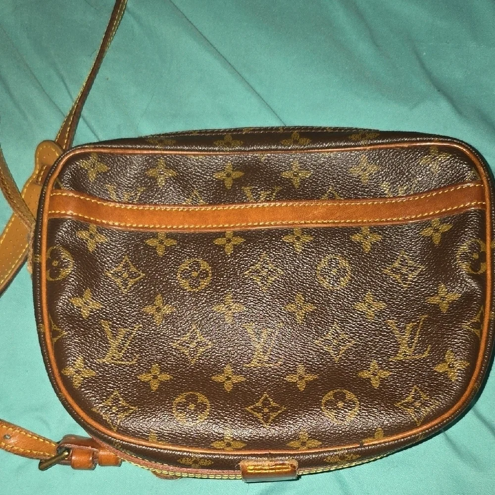 Authentic Vintage Louis Vuitton Jeune Fille MM Monogram Tan&Brown Crossbody Bag